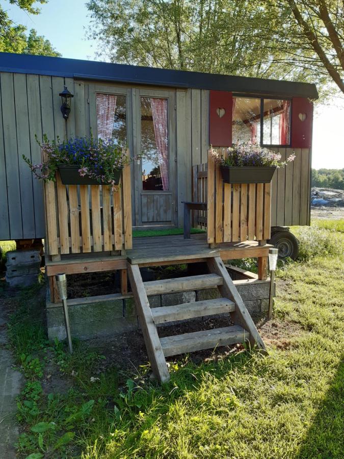 Апартаменты Pipowagen 'Klein Hoonhorst' Пюттен Экстерьер фото